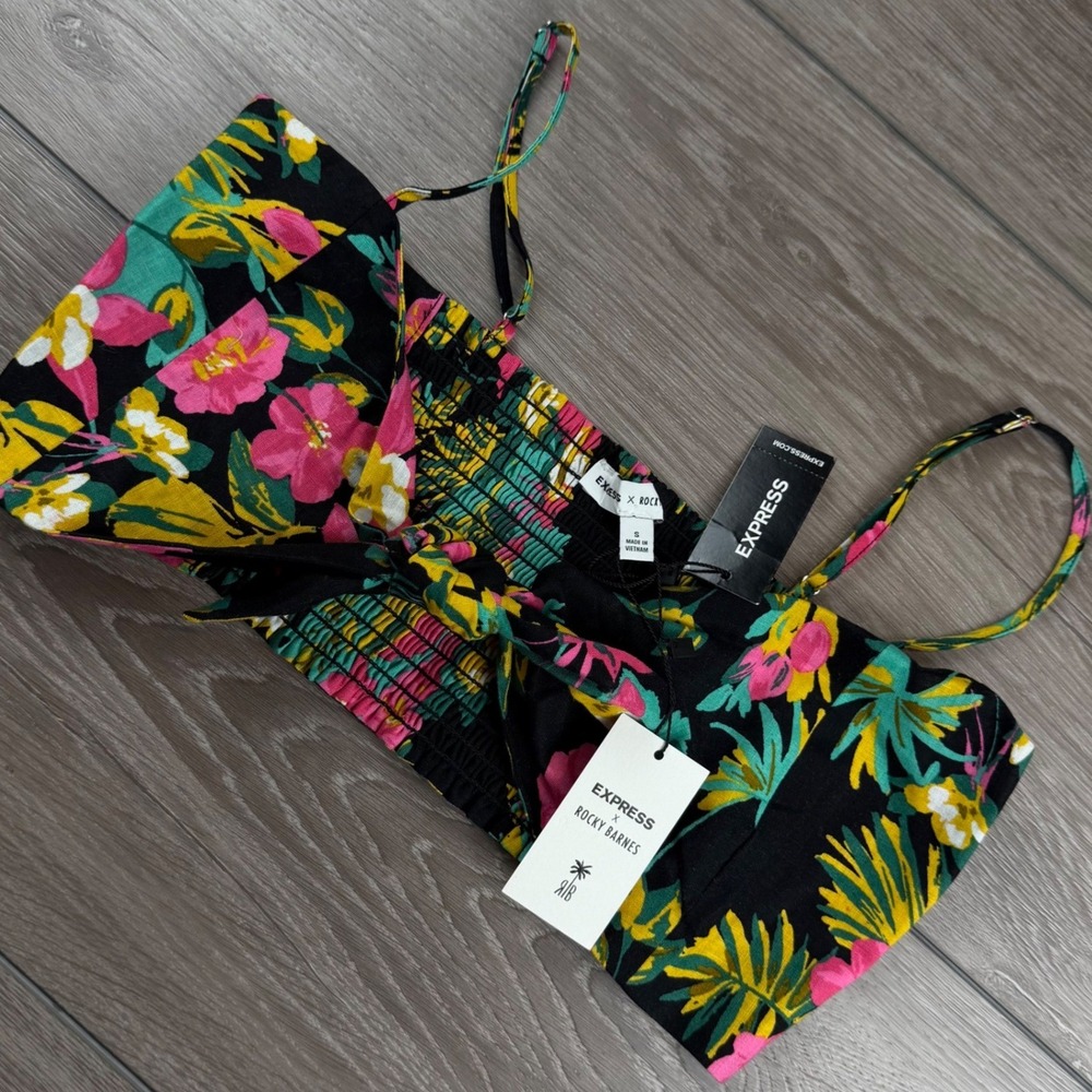 Express Womens Rocky Barnes Floral Linen Blend Smocked Crop Top Black Small